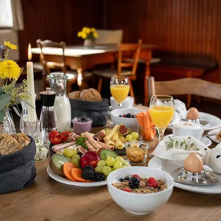 Allgaeuer Genusshotel Und Historischer Dorfgasthof Hirsch 2* Leutkirch im Allgau