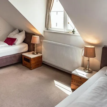 Allgaeuer Genusshotel Und Historischer Dorfgasthof Hirsch 2* Leutkirch im Allgau
