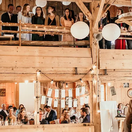 Allgaeuer Genusshotel Und Historischer Dorfgasthof Hirsch Hotel Leutkirch im Allgäu