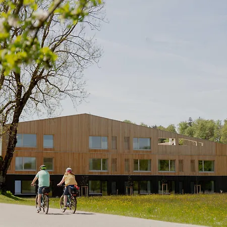 Allgaeuer Genusshotel Und Historischer Dorfgasthof Hirsch 2*
