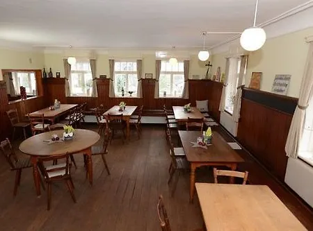 Allgaeuer Genusshotel Und Historischer Dorfgasthof Hirsch فندق 2*