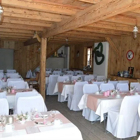 Allgaeuer Genusshotel Und Historischer Dorfgasthof Hirsch 2* Leutkirch im Allgau