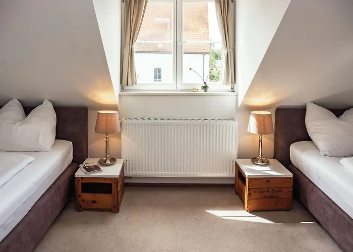 מלון Allgaeuer Genusshotel Und Historischer Dorfgasthof Hirsch Leutkirch im Allgäu